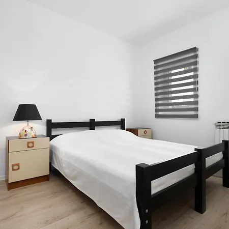 Vlado Apartment *